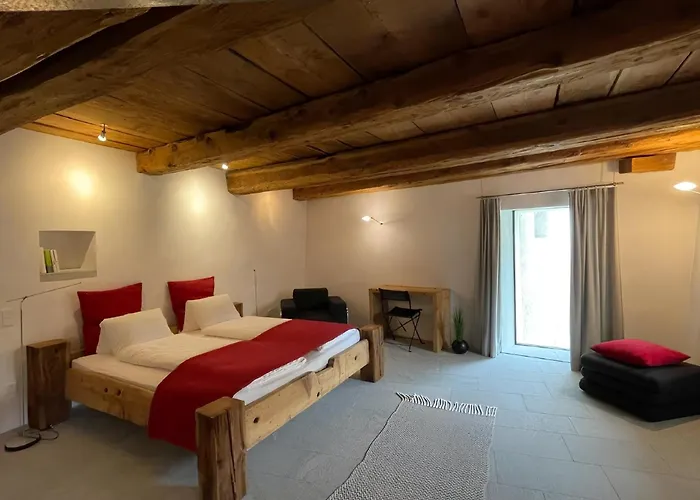 Appartement Historisches Teiler-haus Splügen